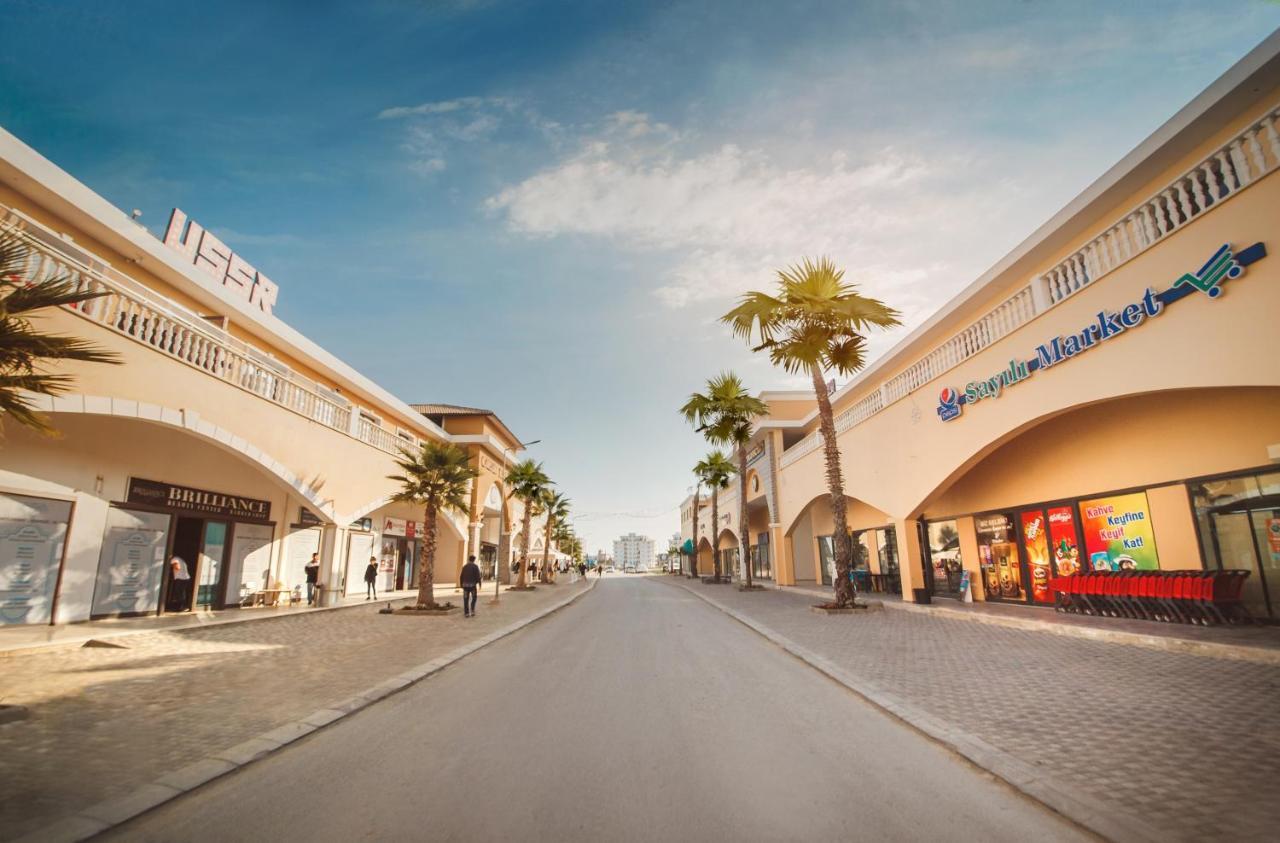 Luxury Sea View Two Bedroom Apartment In Caesar Resort & Spa, Long Beach Perivolia tou Trikomou Extérieur photo